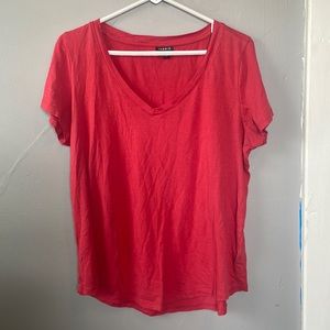 Torrid size 00 rounded v neck muted red t shirt classic basics normcore capsule